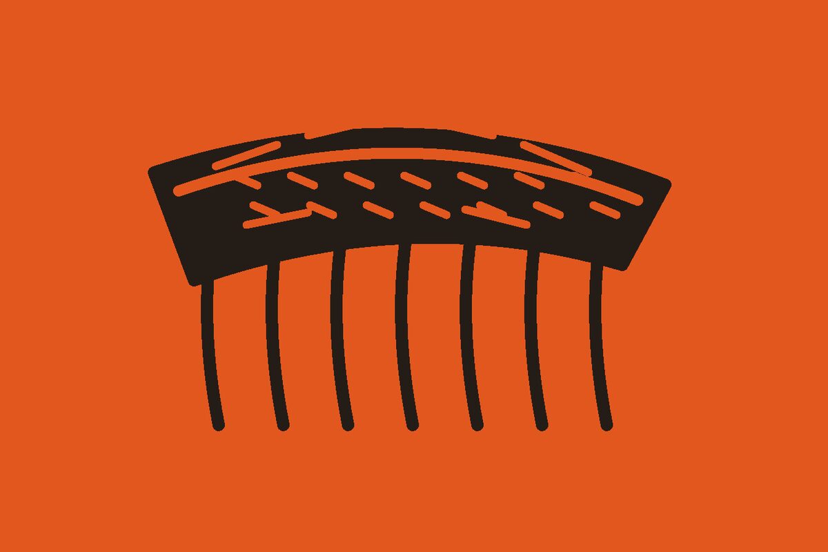 Two-colour linocut illustration of one intact cooked lamb rack with seven connected rib bones and bark hatching